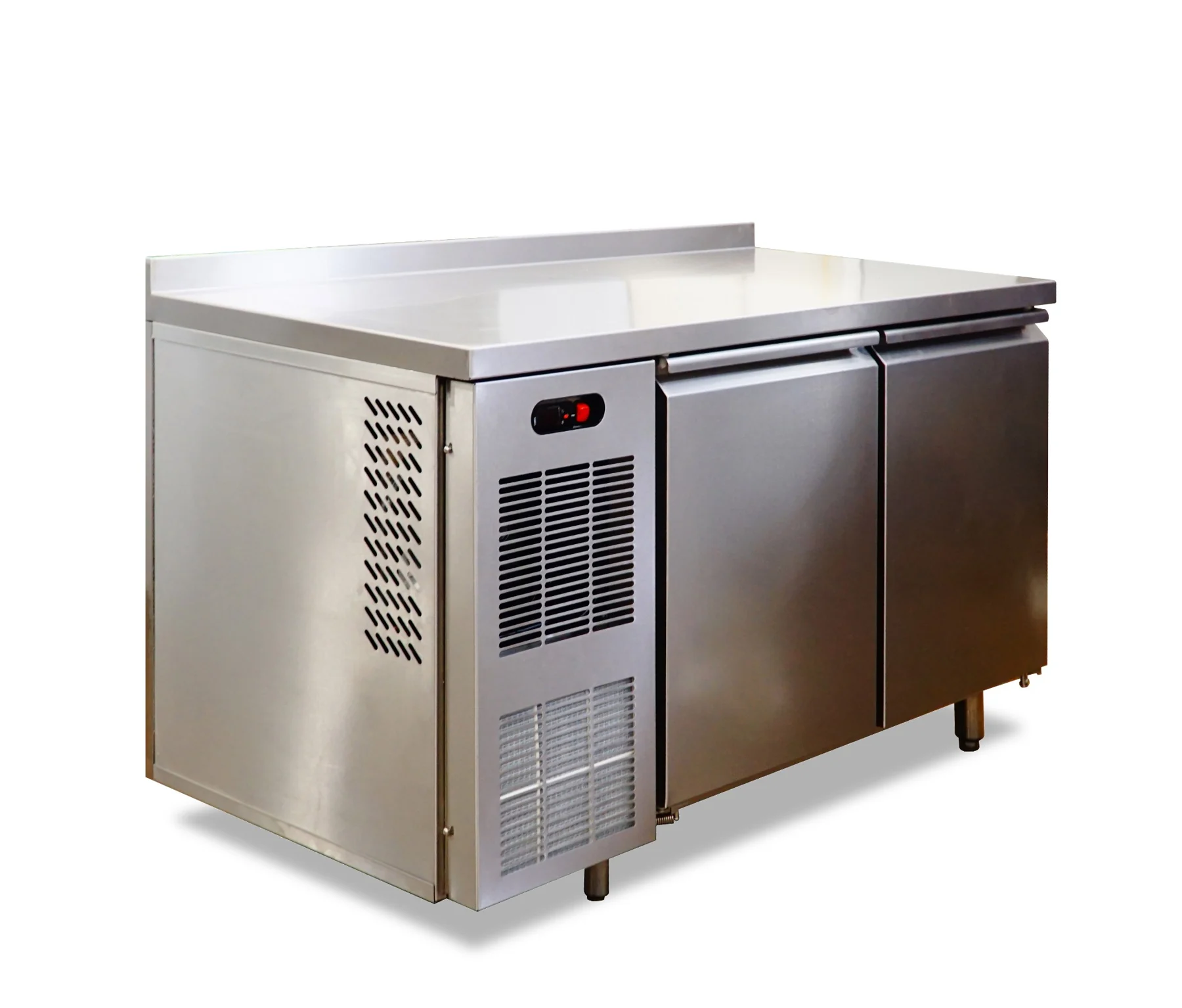 2-door undercounter with splashback
