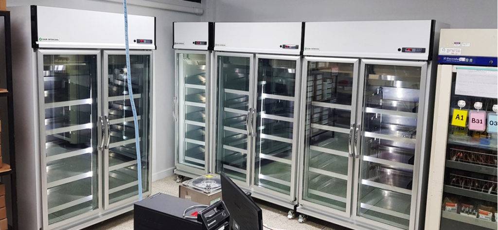 MEDICINE: Medicine chiller, medicine refrigerator, medicine cabinet, Pharmaceutical Refrigerator, medical refrigerator, medical fridge, medicine fridge, pharmacy cabinet, pharmacy refrigerator, Medicine showcase Thailand